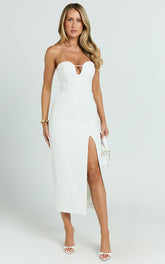 Wendy Midi Dress - Strapless Sweetheart Neckline Fitted Side Split Dress in White/Black