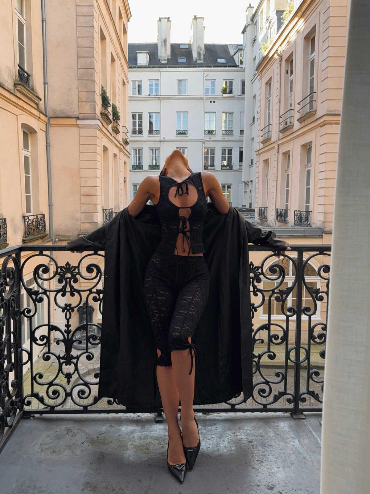 Taylah-Top-Black